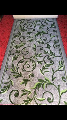 Ворсова килимова доріжка на відріз (з зеленим малюнком) 84184 фото